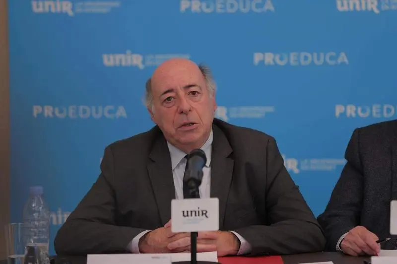  El presidente de Crue Universidades Espa&ntilde;olas, Juan Romo, en el seminario 'La dimensi&oacute;n social de la universidad a debate' 