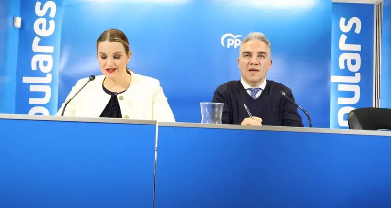  Prohens y Bendodo, este martes, en la sede del PP de Baleares. - ISAAC BUJ/EUROPA PRESS 