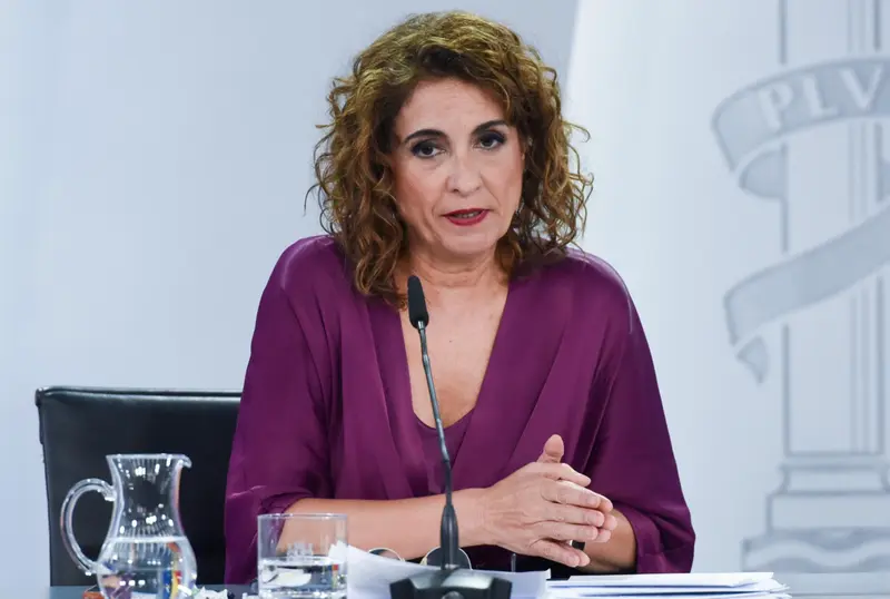  La ministra de Hacienda y Funci&oacute;n P&uacute;blica, Mar&iacute;a Jes&uacute;s Montero, interviene durante una rueda de prensa posterior al Consejo de Ministros, en el Palacio de La Moncloa, a 21 de febrero de 2023, en Madrid (Espa&ntilde;a). El Consejo de Ministros ha aprobado una par - Gustavo Valiente - Europa Press 