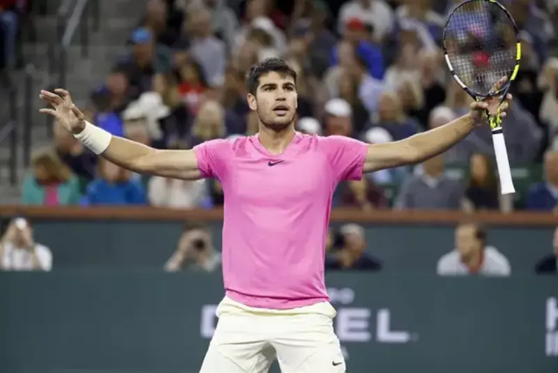  Carlos Alcaraz tras vencer en cuartos de Indian Wells 