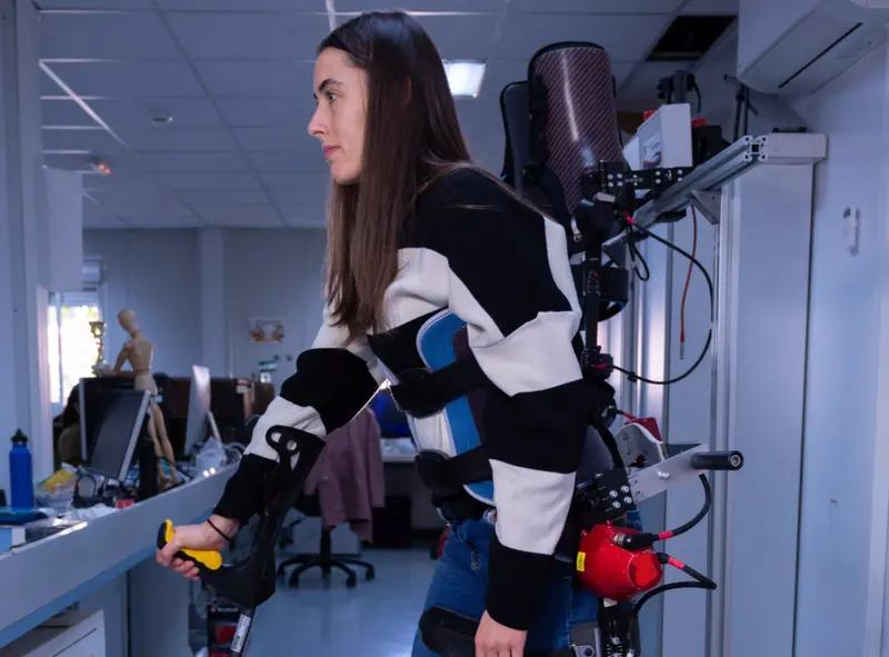  Archivo - El CSIC desarrolla exoesqueletos rob&oacute;ticos que ayudan al cerebro a caminar - C&Eacute;SAR HERN&Aacute;NDEZ REGAL - Archivo 