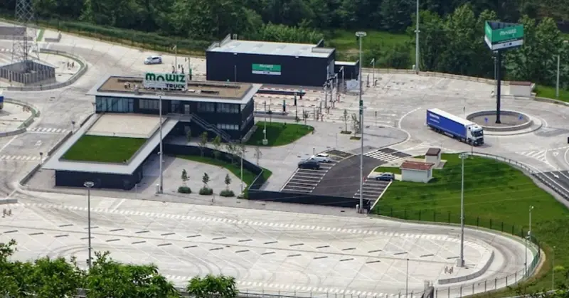  Instalaciones de Mowiz Truck - MOWIZ TRUCK 