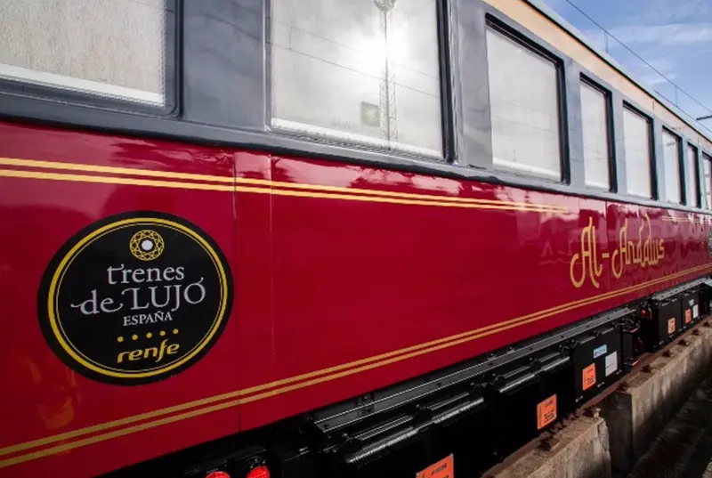  Los trenes tur&iacute;sticos de Renfe comienzan su nueva temporada a partir del 8 de abril. - RENFE 