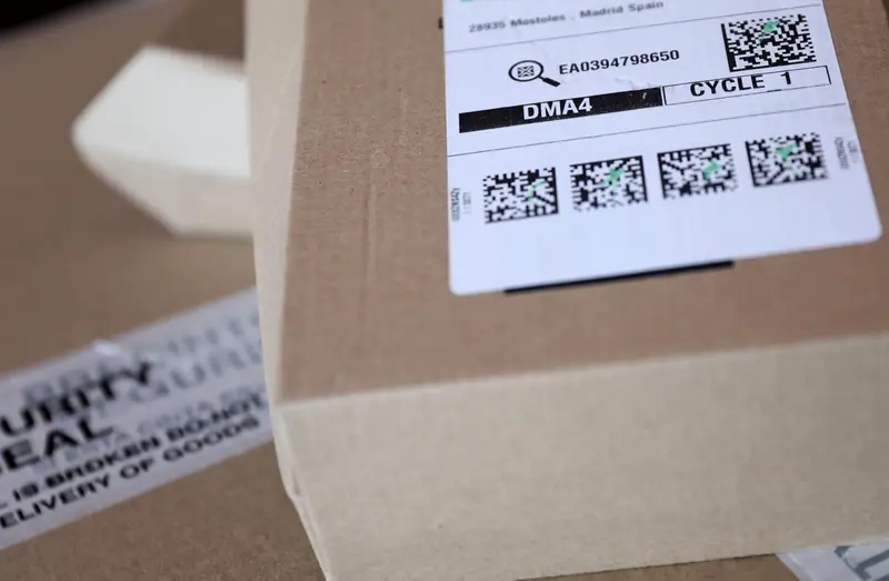  Archivo - Un paquete de Amazon, a 1 de septiembre de 2022, en Madrid (Espa&ntilde;a). - Eduardo Parra - Europa Press - Archivo 