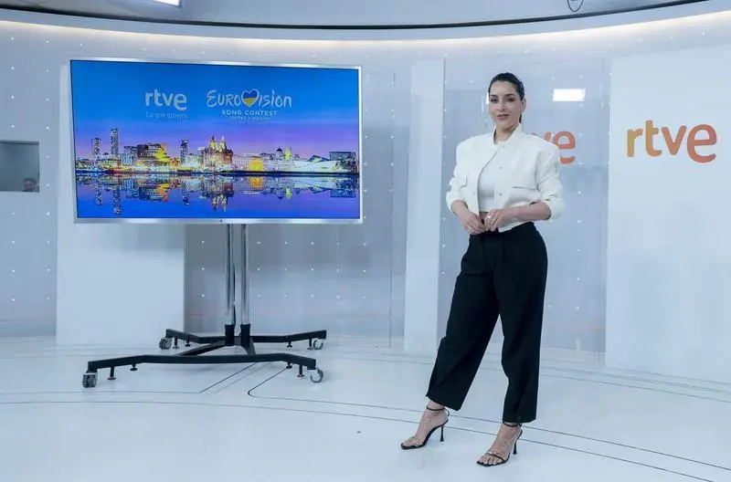  La cantante Ruth Lorenzo posa tras un junket de prensa sobre Eurovisi&oacute;n 2023 