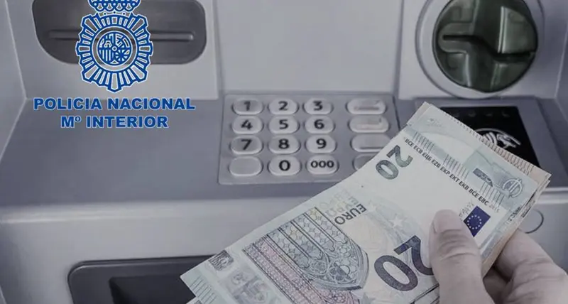  Billetes en un cajero 