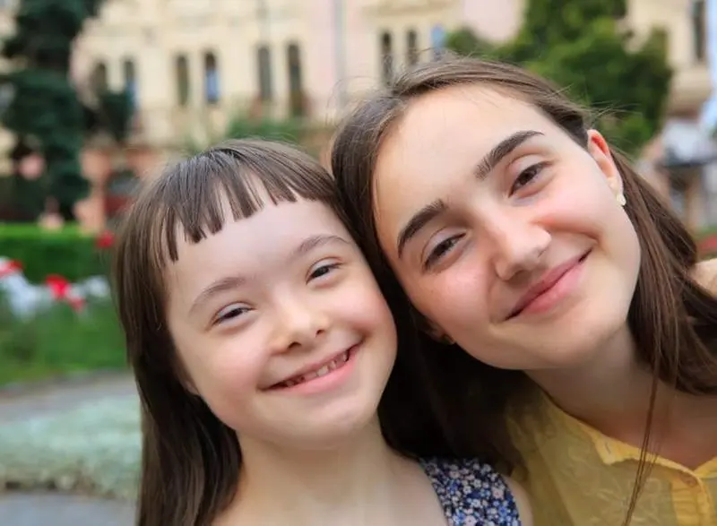  Dos hermanos en acogimiento con Aldeas Infantiles 