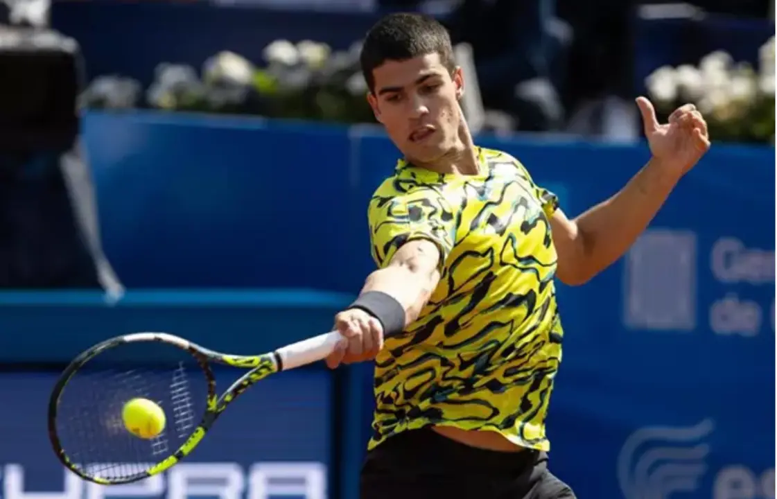  Alcaraz gana una dura batalla a Davidovich para ir a 'semis' del God&oacute; 
