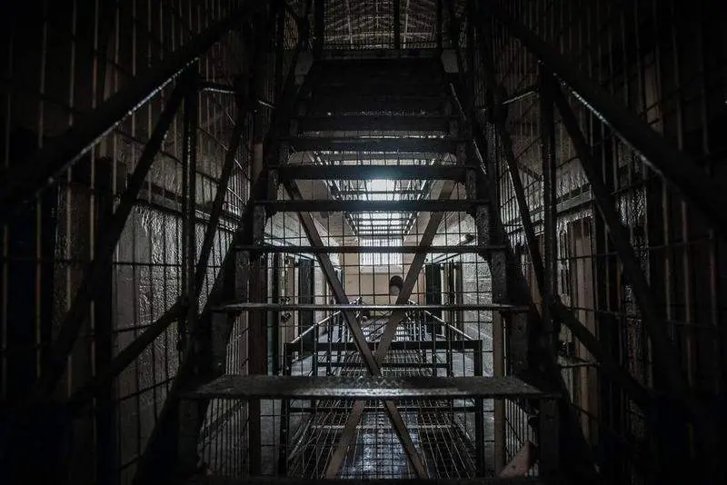  C&aacute;rcel (Unsplash) 