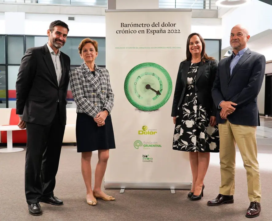  Foto familia de la rueda de prensa del Bar&oacute;metro del dolor 