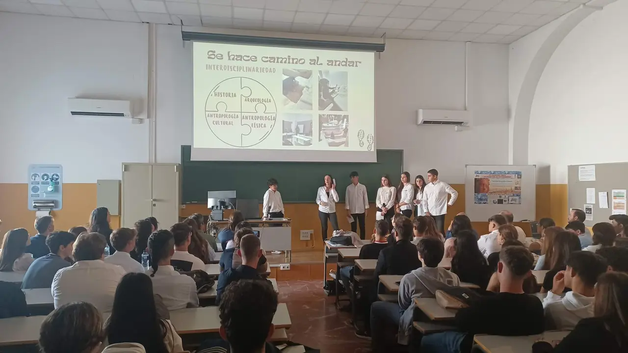  'J&oacute;venes con Investigadores' 