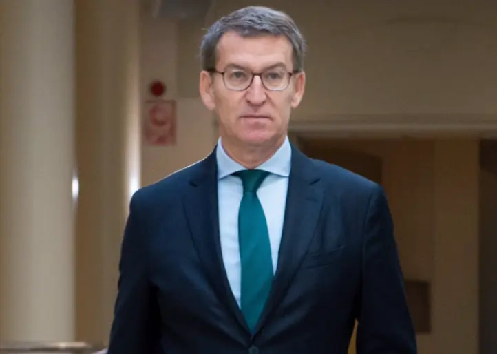  El presidente del PP, Alberto N&uacute;&ntilde;ez Feij&oacute;o, a su llegada a una sesi&oacute;n plenaria en el Senado, a 29 de marzo de 2023, en Madrid (Espa&ntilde;a). - Gustavo Valiente - Europa Press 