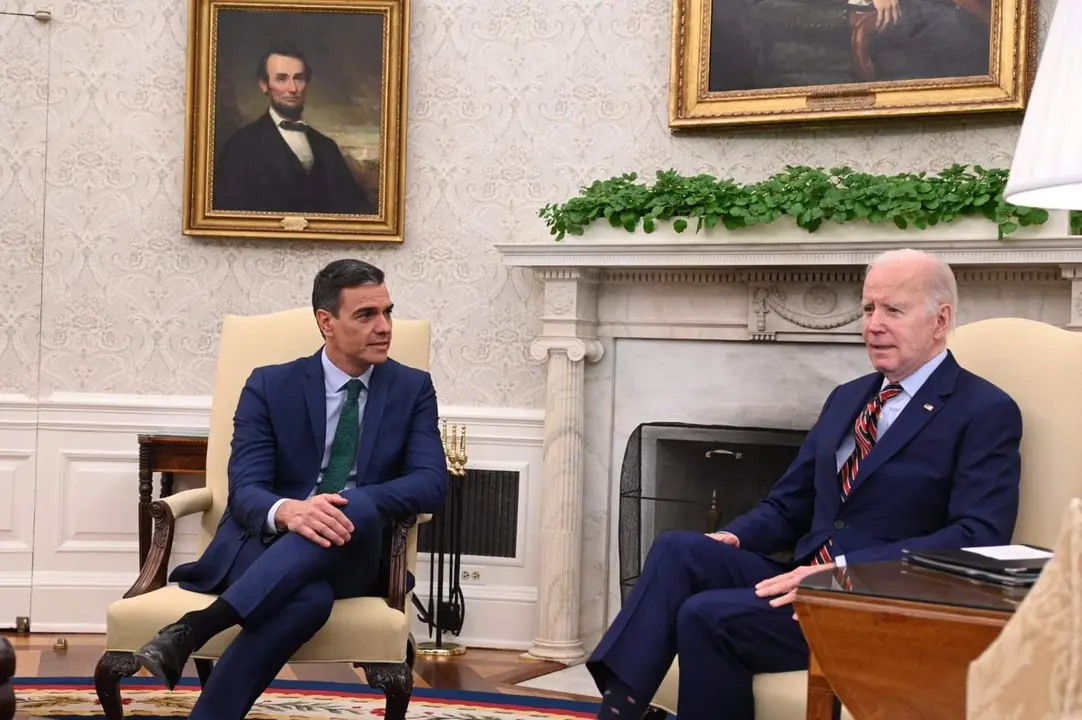  El presidente del Gobierno, Pedro S&aacute;nchez, junto a su hom&oacute;logo estadounidense, Joe Biden 