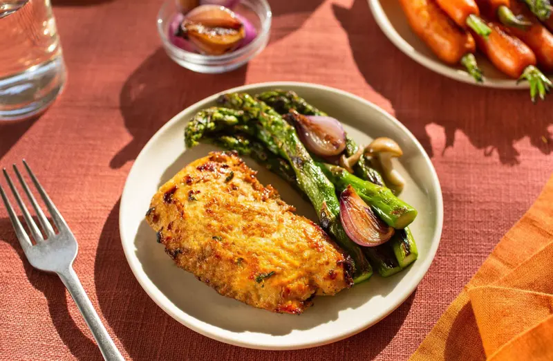  Archivo - Pollo de UPSIDE Foods, una compa&ntilde;&iacute;a estadounidense que fabrica su carne utilizando tecnolog&iacute;a de cultivo de c&eacute;lulas animales para tomar c&eacute;lulas vivas de pollos y cultivarlas en un entorno controlado. - DAVID KAY (UPSIDE FOODS) - Archivo 