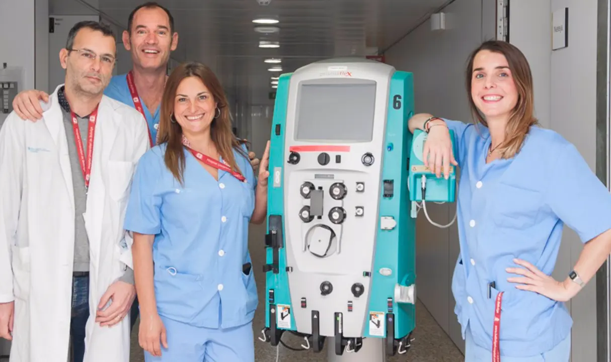  Archivo - Equipo de profesionales de Medicina Intensiva que han participado en el estudio - HOSPITAL DE BELLVITGE - Archivo 