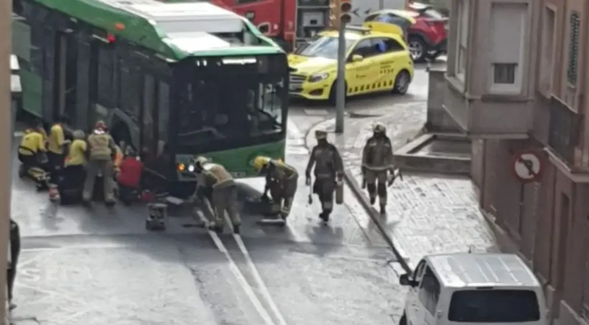  Un ni&ntilde;o de 8 a&ntilde;os y su abuela, heridos al ser atropellados en Manresa 