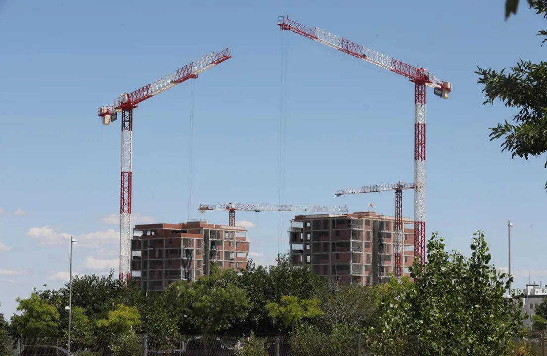  Archivo - Edificio de viviendas en construcci&oacute;n en Madrid - Marta Fern&aacute;ndez Jara - Europa Press - Archivo 