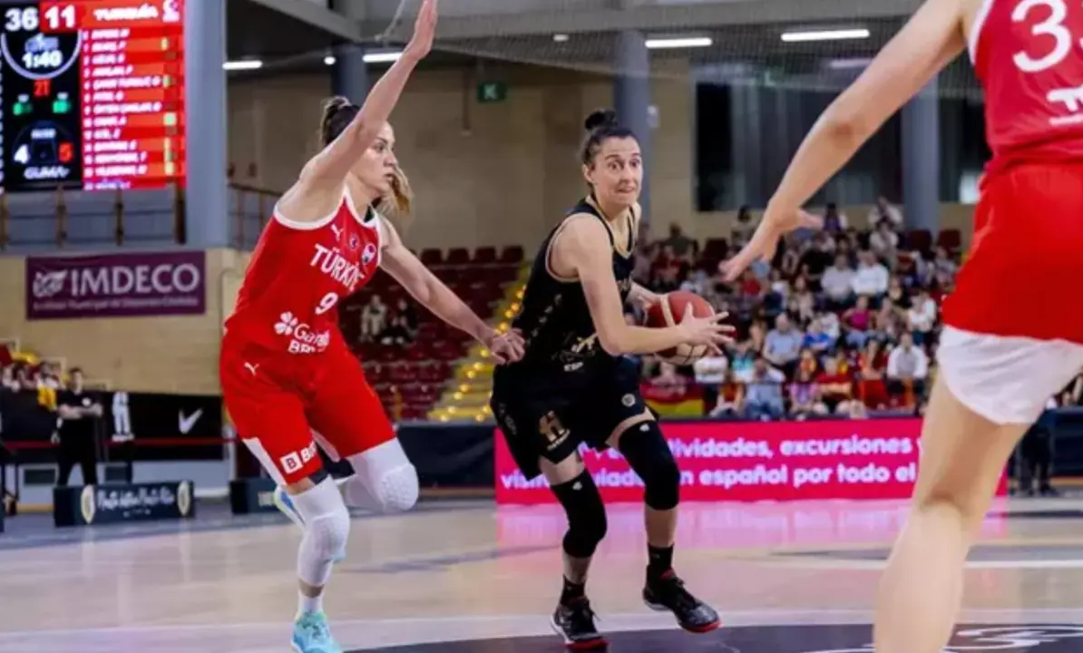  Espa&ntilde;a arrasa a Turqu&iacute;a en su impoluta preparaci&oacute;n para el Eurobasket 