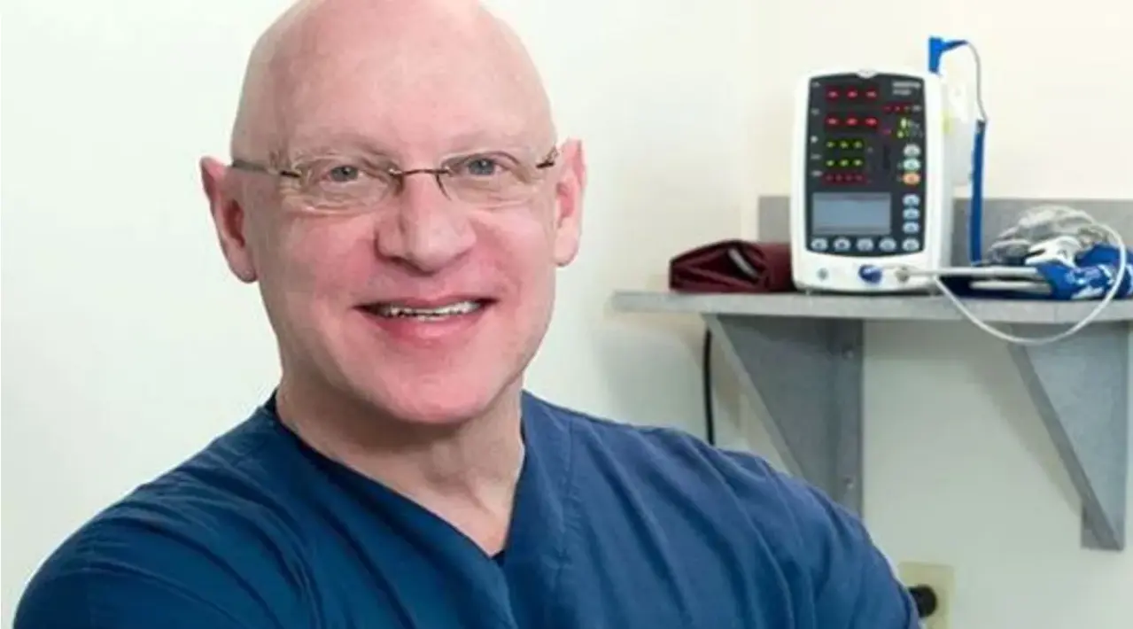  Morris WortmanCentro de Trastornos Menstruales de Rochester 