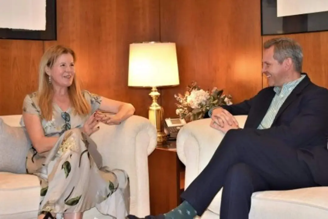  El ministro de Sanidad, Jos&eacute; Mi&ntilde;ones, y la presidenta de la Asociaci&oacute;n Nacional de Informadores de la Salud (ANIS), Graziella Almendral 