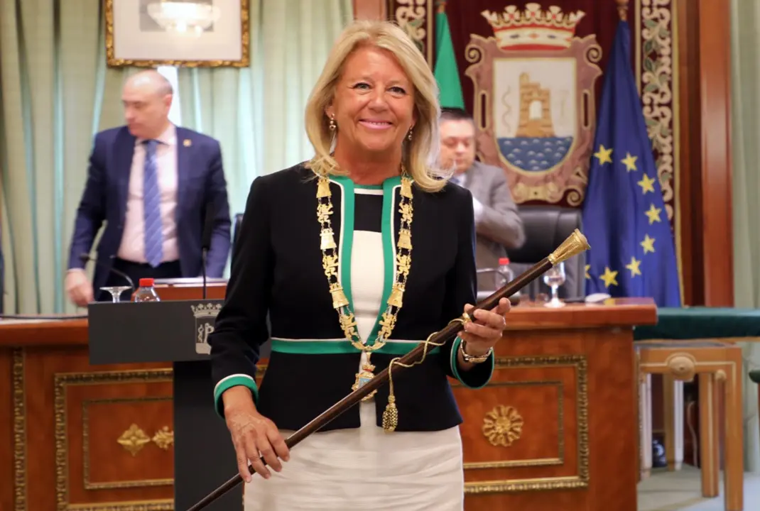  &Aacute;ngeles Mu&ntilde;oz, alcaldesa de Marbella, en su toma de posesi&oacute;n - AYUNTAMIENTO DE MARBELLA 