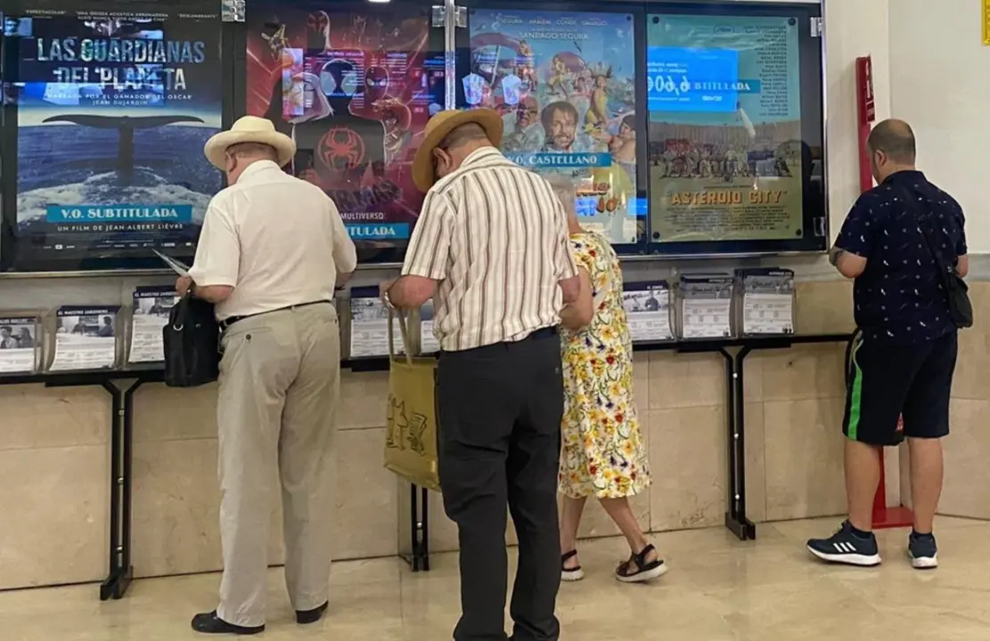 Espectadores mayores acuden al cine en el primer d&iacute;a del programa Cine S&eacute;nior con entradas a 2 euros para mayores de 65 a&ntilde;os - EUROPA PRESS 