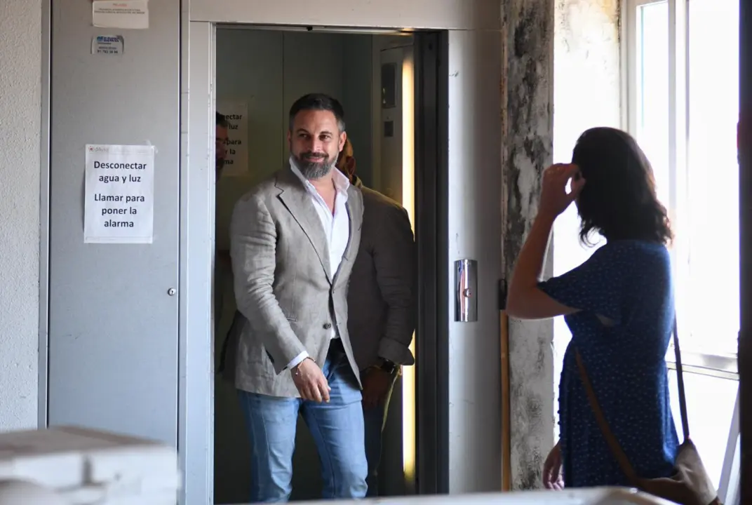  El presidente de Vox, Santiago Abascal, llega a una reuni&oacute;n con los representantes de Solidaridad, en Legan&eacute;s <br>El presidente de Vox, Santiago Abascal, llega a una reuni&oacute;n con los representantes de Solidaridad, en Legan&eacute;s - Europa Press 