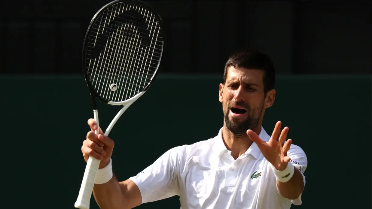  Djokovic se queja de una acci&oacute;n de la final 