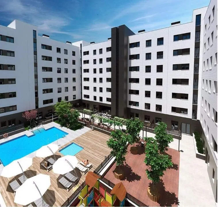  Urbanizaci&oacute;n con piscina 