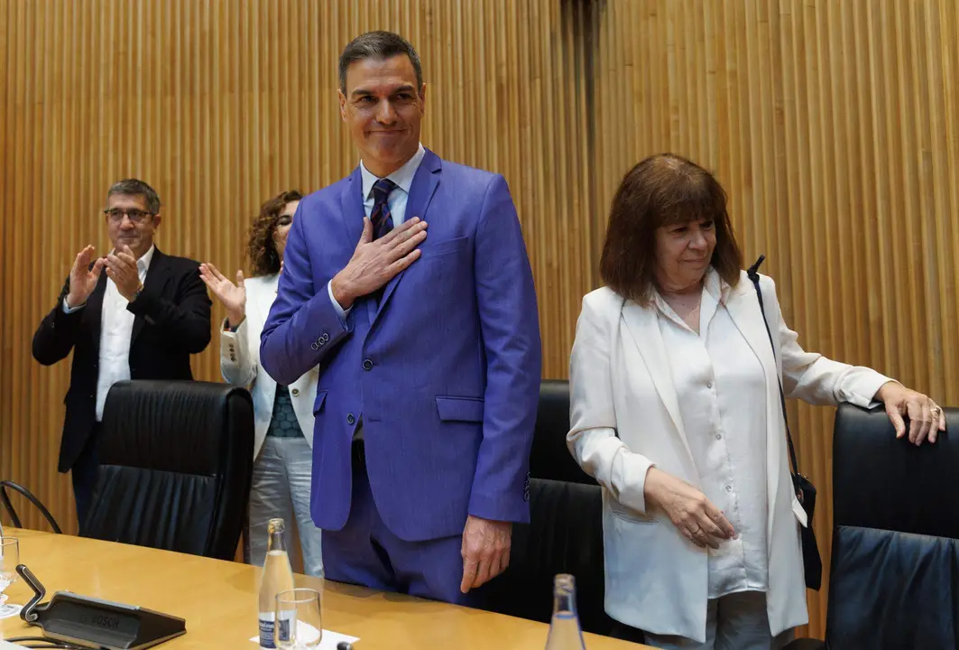  El presidente del Gobierno y secretario general del PSOE, Pedro S&aacute;nchez y la presidenta del PSOE, Cristina Narbona 