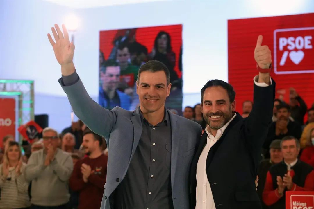  S&aacute;nchez junto a Daniel P&eacute;rez en un acto en M&aacute;laga 