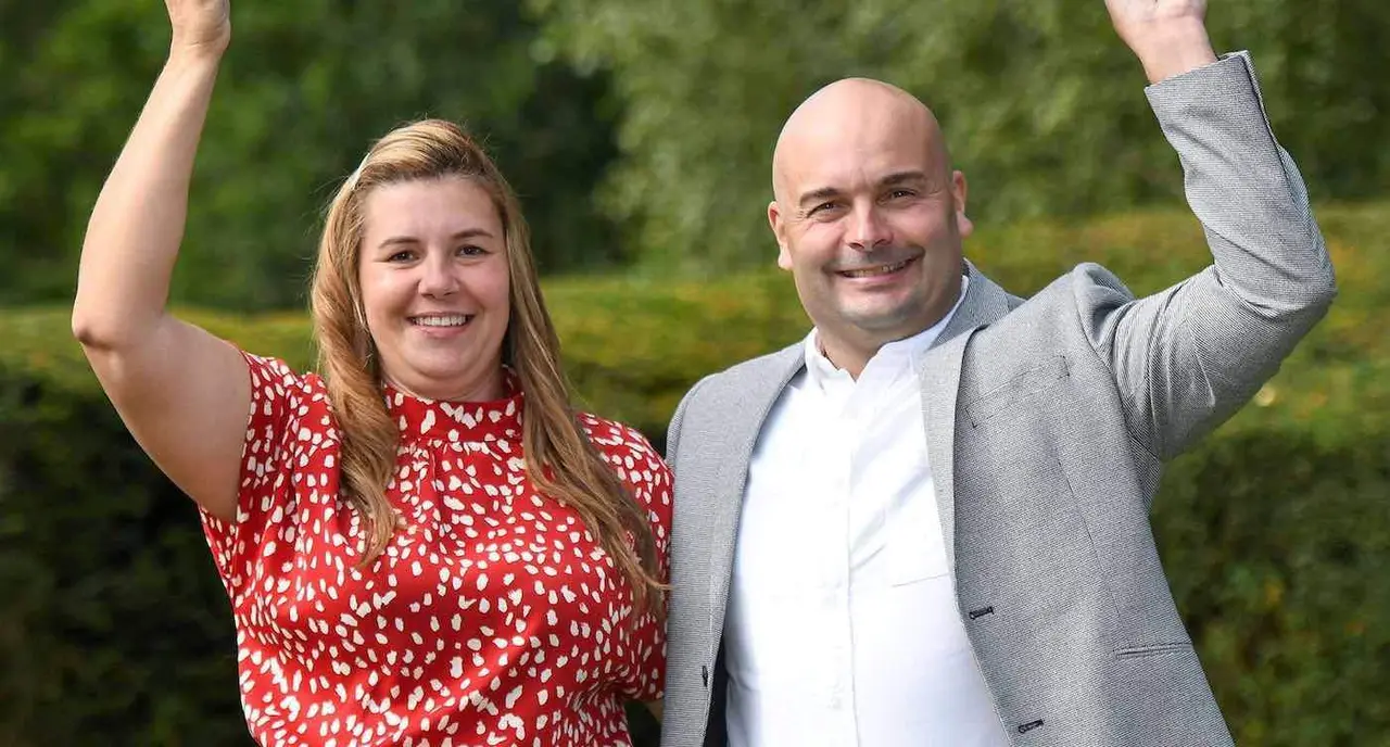  La pareja que gan&oacute; la loter&iacute;a e invirti&oacute; el dinero en hacer una casa de acogida 