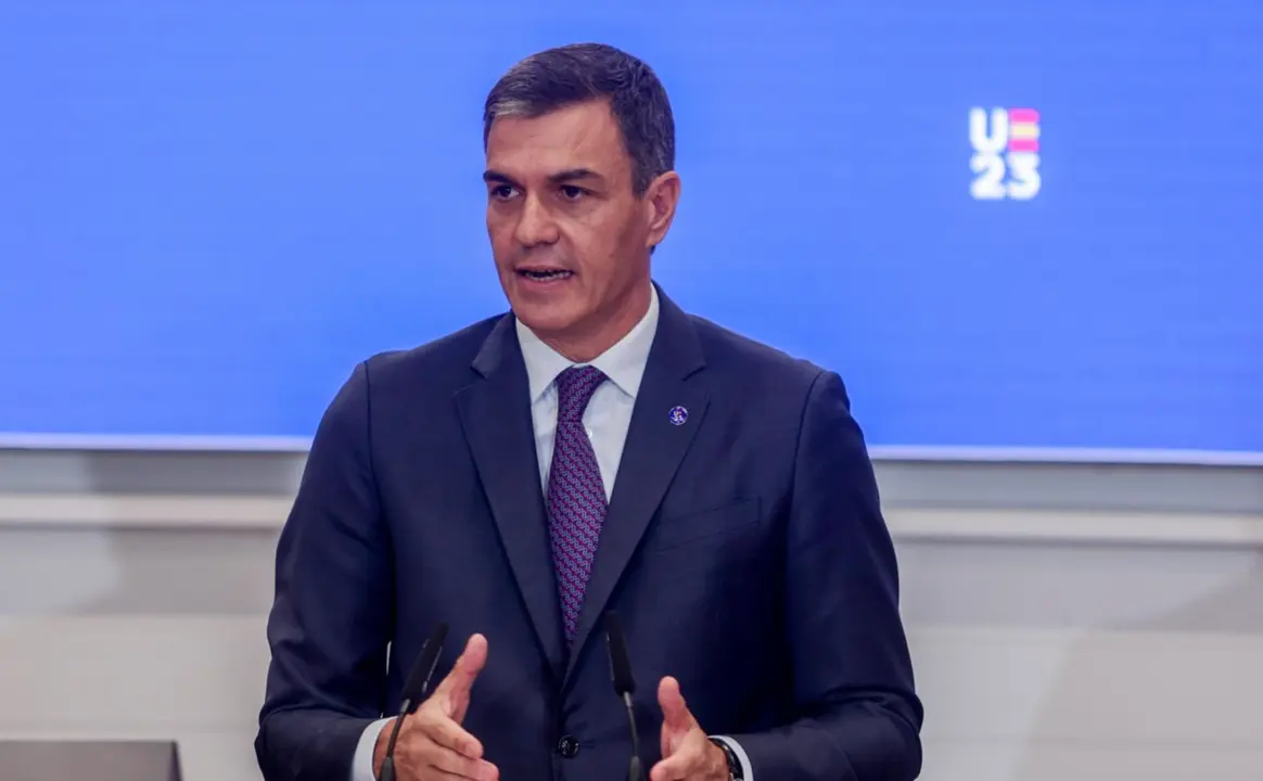  El presidente del Gobierno en funciones, Pedro S&aacute;nchez, presenta la propuesta estrat&eacute;gica de la Presidencia espa&ntilde;ola de la UE, en la sede de la Confederaci&oacute;n Espa&ntilde;ola de Organizaciones Empresariales (CEOE), a 15 de septiembre de 2023, en Madrid (Espa&ntilde;a). - Ricardo Rubio - Europa Press 