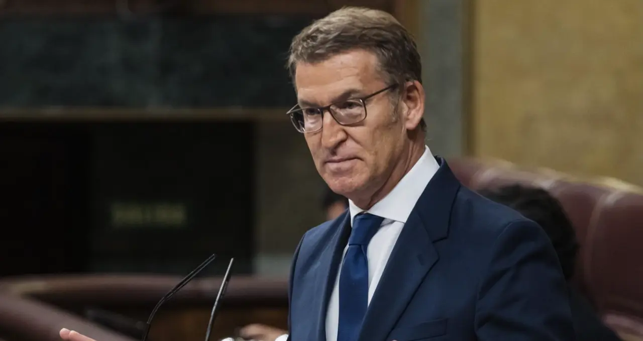  El l&iacute;der del PP y candidato a la Presidencia del Gobierno, Alberto N&uacute;&ntilde;ez Feij&oacute;o, interviene durante la primera sesi&oacute;n del debate de investidura del l&iacute;der del PP, en el Congreso de los Diputados, a 26 de septiembre de 2023, en Madrid (Espa&ntilde;a). El president - Carlos Luj&aacute;n - Europa Press 