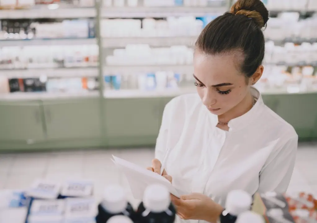  Archivo - Farmac&eacute;utica. - FEFE - Archivo 