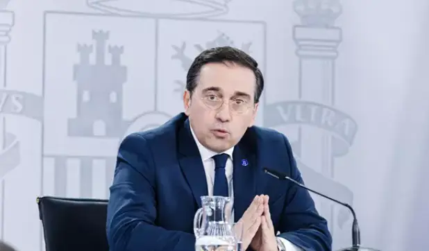  El ministro de Asuntos Exteriores, Uni&oacute;n Europea y Cooperaci&oacute;n en funciones, Jos&eacute; Manuel Albares, durante una rueda de prensa posterior a la reuni&oacute;n del Consejo de Ministros. 