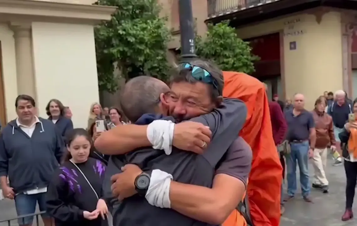  Recibimiento a Manuel Alba en Sevilla 