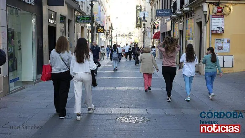  Gente caminando por calles del centro julio sanchez CBN (1) 