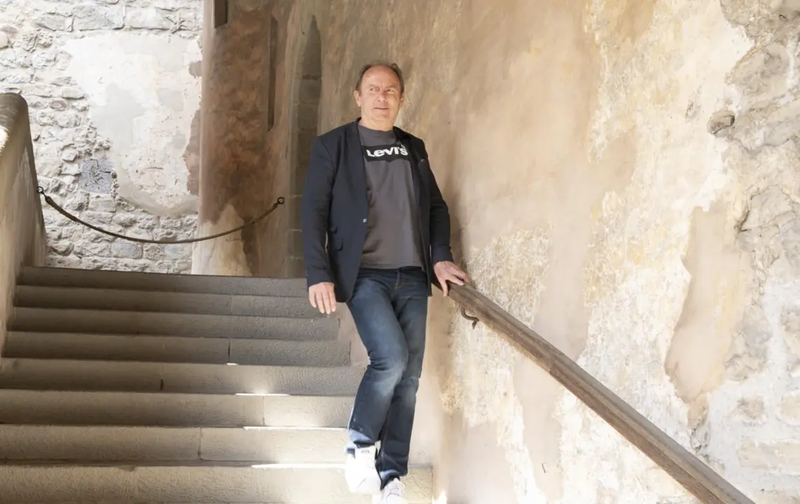  Archivo - Marc, paciente con Parkinson, vuelve a caminar gracias a una neuropr&oacute;tesis. - WEBER GILLES - Archivo 