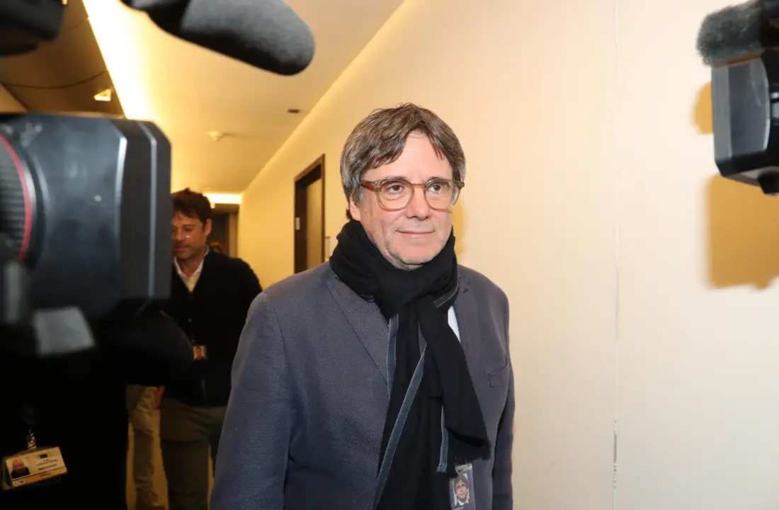  El expresidente de la Generalitat, Carles Puigdemont, a su llegada al Parlamento Europeo, a 8 de noviembre de 2023, en B&eacute;lgica (Bruselas). - Europa Press 