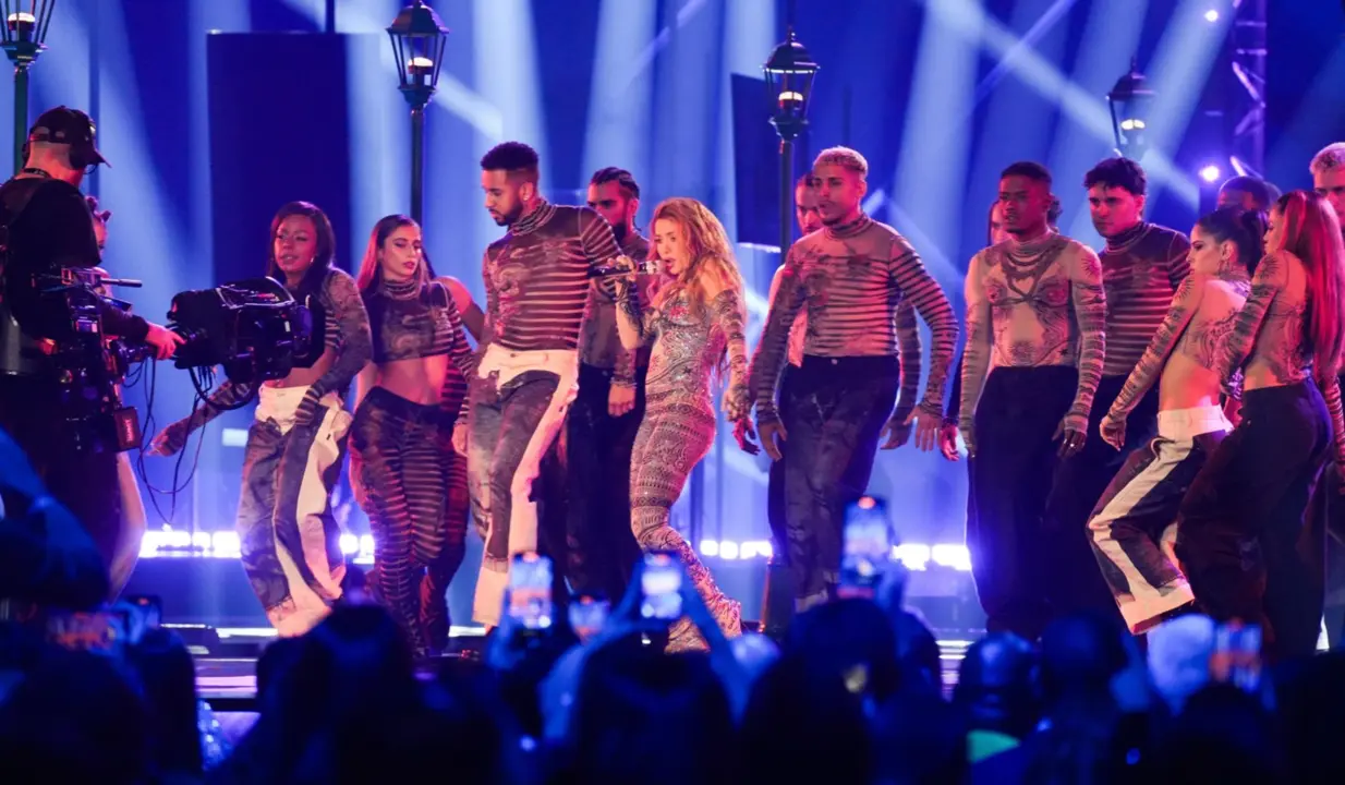  La cantante Shakira, act&uacute;a durante la gala de entrega de los Latin Grammy 2023 - Mar&iacute;a Jos&eacute; L&oacute;pez - Europa Press 