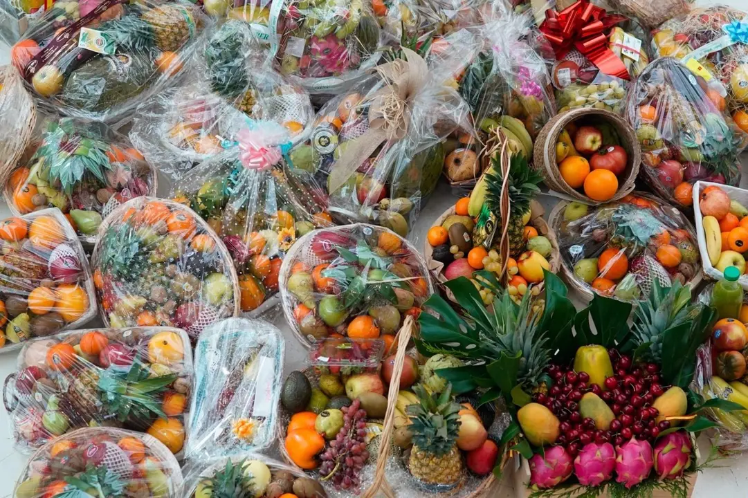  Cestas de fruta que han enviado en los &uacute;ltimos d&iacute;as a la presidenta de la Comunidad de Madrid, Isabel D&iacute;az Ayuso 