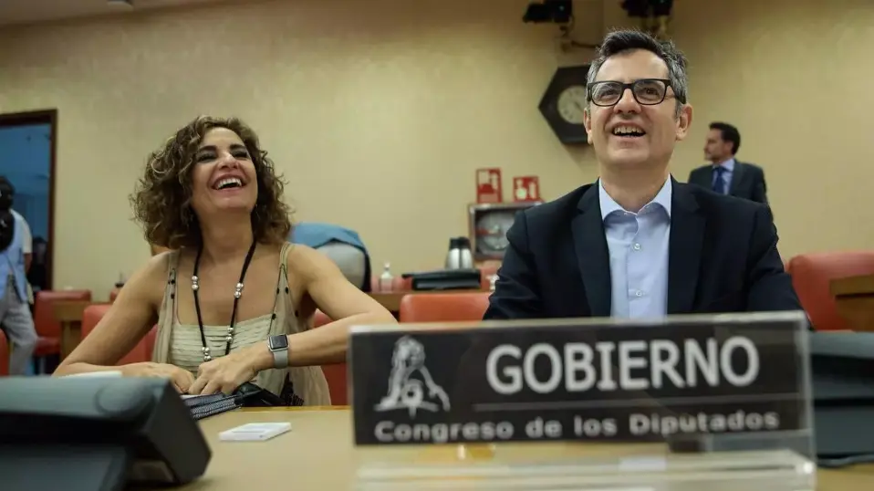  Mar&iacute;a Jes&uacute;s Montero y F&eacute;lix Bola&ntilde;os 