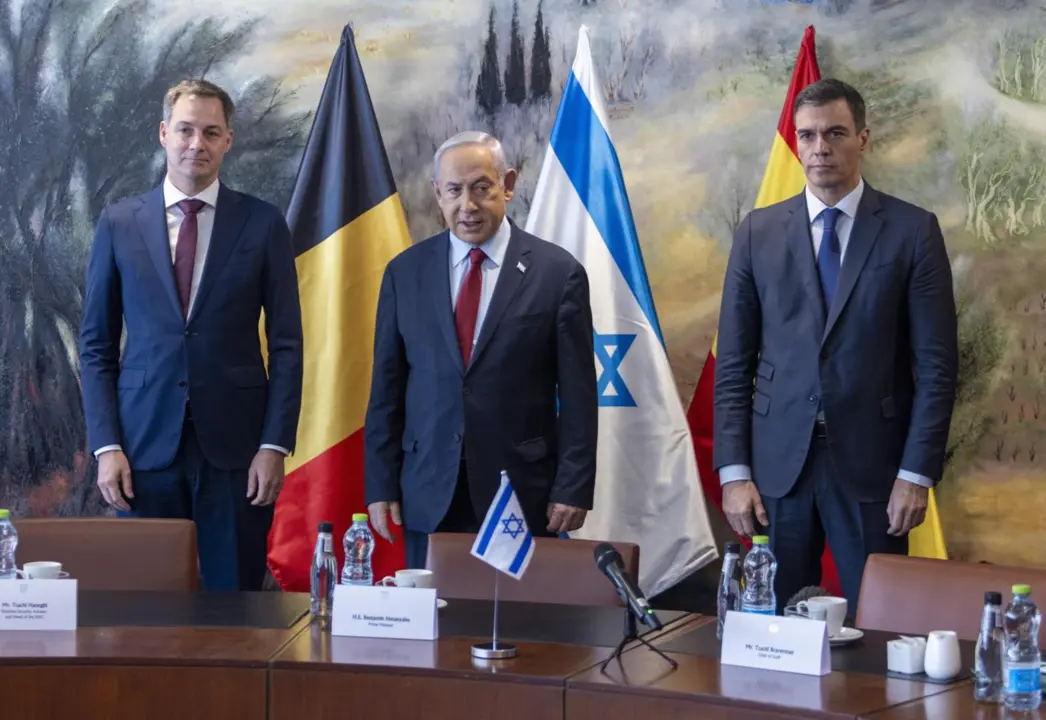  El presidente del Gobierno, Pedro S&aacute;nchez, recibido por Benjamin Netanyahu, primer ministro de Israel - Europa Press/Contacto/POOL 