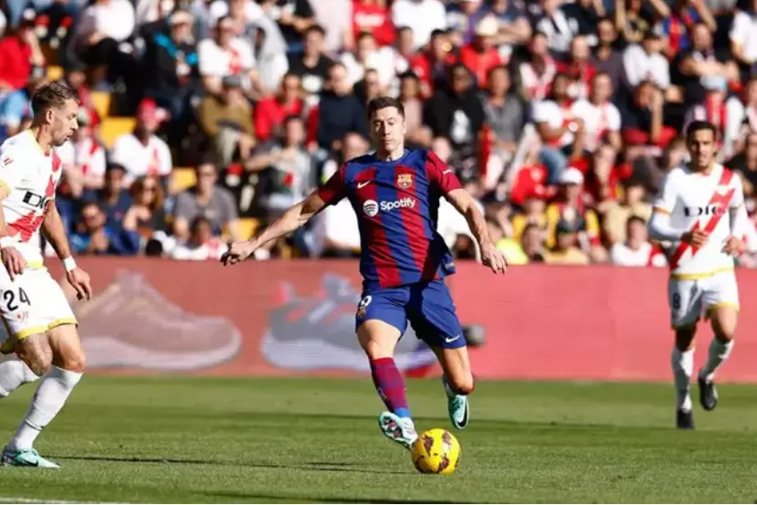  Robert Lewandoski, ante el Rayo Vallecano 
