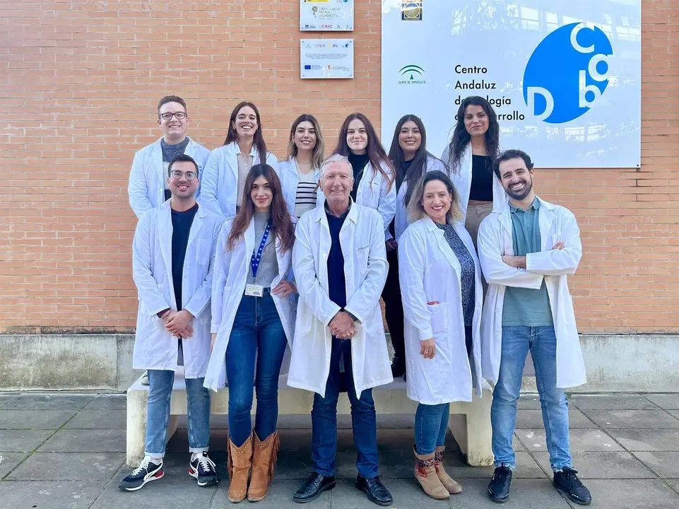  Equipo cient&iacute;fico de la UPO dirigido por el catedr&aacute;tico Jos&eacute; Antonio S&aacute;nchez Alc&aacute;zar 