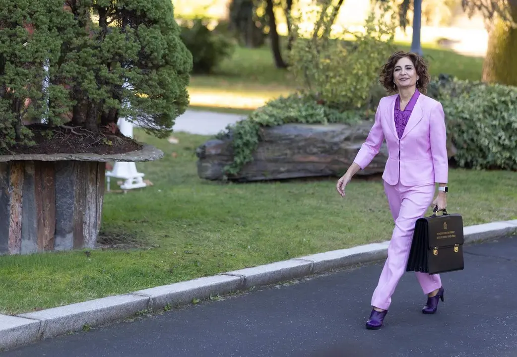  La vicepresidenta cuarta y ministra de Hacienda y Funci&oacute;n P&uacute;blica, Mar&iacute;a Jes&uacute;s Montero 