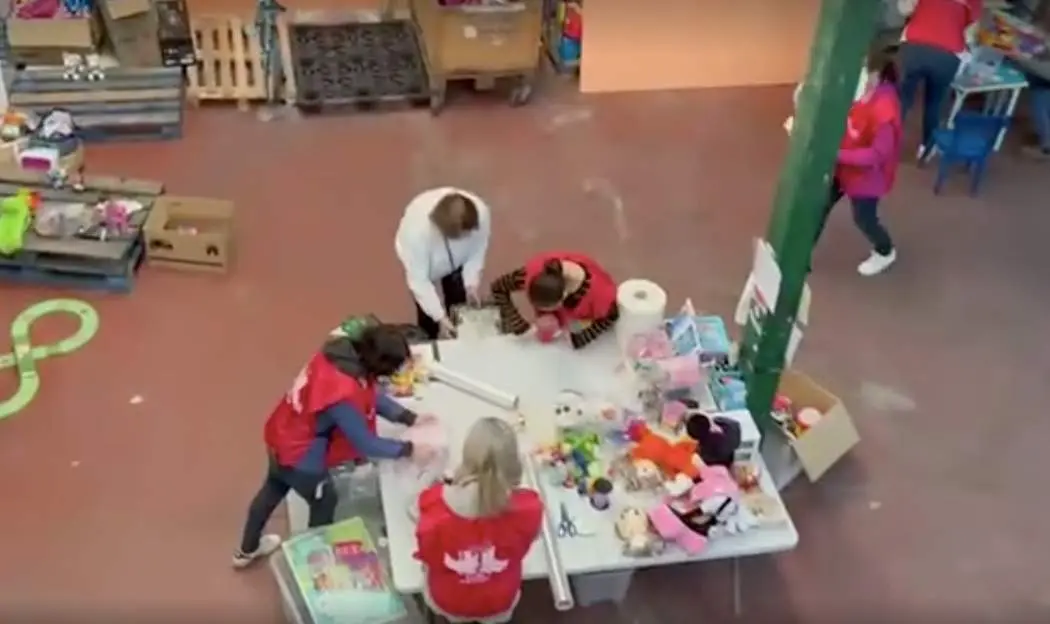  La ONG Pajes M&aacute;gicos se encarga de recoger, clasificar y preparar regalos para ni&ntilde;os en riesgo de exclusi&oacute;n social | ONG PAJES M&Aacute;GICOS 