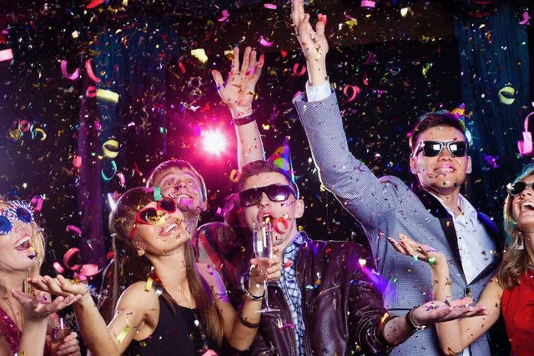  Cotill&oacute;n de a&ntilde;o nuevo 