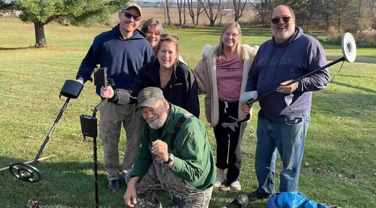  Joseph Novetske vuelve a recuperar el anillo de su boda 